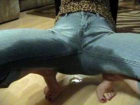 Vorschaubild vom Amateurporno mit dem Titel "Jeans vollgepisst" von wondergirl