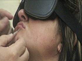 Vorschaubild vom Amateurporno mit dem Titel "Lippen (Mund) genadelt" von sex-and-tights