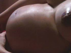 Vorschaubild vom Amateurporno mit dem Titel "Pregnant - Schwangere geil gefickt!" von spritzer83