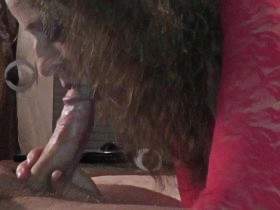 Vorschaubild vom Amateurporno mit dem Titel "Deepthroat blasen und tief sperma im mund" von geilblasen