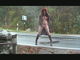 Vorschaubild vom Privatporno mit dem Titel "Straßen  LKW Nutte" von extremgirl