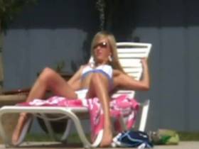 Vorschaubild vom Amateurporno mit dem Titel "Im Urlaub am Pool gefilmt" von jungundfeucht