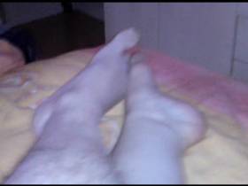 Vorschaubild vom Privatporno mit dem Titel "Fremde Füße **Füsseln**" von Lina989