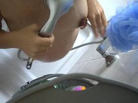 Vorschaubild vom Privatporno mit dem Titel "Schwanger   Duschen" von Hot_Girl87
