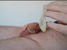 Vorschaubild vom Privatporno mit dem Titel "Der Sperma Nylonstrumpf" von nylonjunge