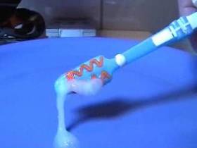 Vorschaubild vom Privatporno mit dem Titel "Zähneputzen mit sperma" von jungfotze