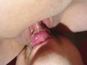 Vorschaubild vom Amateurporno mit dem Titel "Auf der Zunge Abgeritten  ......." von Dirtyerbse