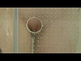 Vorschaubild vom Amateurporno mit dem Titel " White Mare heimlich beim Duschen gefilmt." von WhiteMare