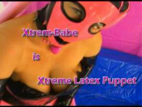 Vorschaubild vom Amateurporno mit dem Titel "XTREM LATEX PUPPET RUBBER DOLL" von Xtrem-Babe