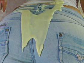 Vorschaubild vom Privatporno mit dem Titel "Jeans , Shirt und Pudding" von tomnata