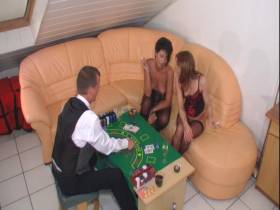 Vorschaubild vom Amateurporno mit dem Titel "Ein versautes Spiel" von Gummimaus1