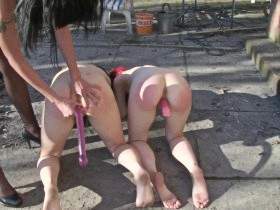 Vorschaubild vom Amateurporno mit dem Titel "Dreckigen Teenysklaven" von sex-and-tights