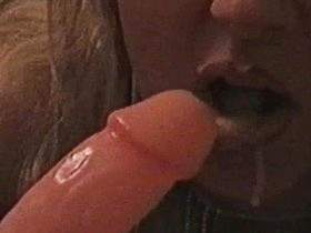Vorschaubild vom Amateurporno mit dem Titel "Aufgetautes Sperma im Mund : Wunschvideo! " von secretlady1