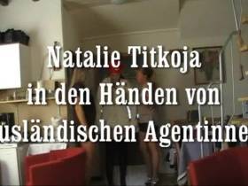 Vorschaubild vom Amateurporno mit dem Titel "Natalie Titkoja : in den Händen von ausländischen Agentinnen" von TittenMonsterCindy