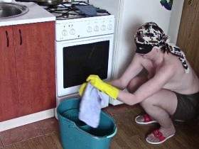 Vorschaubild vom Amateurporno mit dem Titel "Handarbeit in Gummihaushaltshandschuhe" von bondageangel