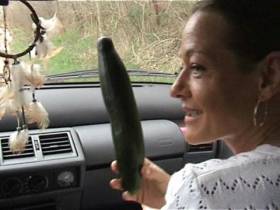 Vorschaubild vom Amateurporno mit dem Titel "Im Auto gefickt2(Die Gurke)" von Wild-Slut