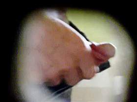 Vorschaubild vom Privatporno mit dem Titel "WC spycam" von udo2005
