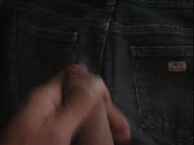 Vorschaubild vom Amateurporno mit dem Titel "M60 Jeans wixxen" von misssixtygeil