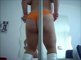 Vorschaubild vom Amateurporno mit dem Titel "Stripease :-)" von Sexy-Manuela