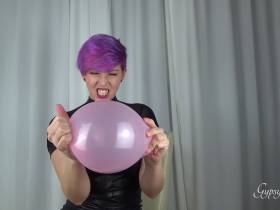 Vorschaubild vom Amateurporno mit dem Titel "LuftballonMassaker ? Und es hat Booom gemacht" von GypsyPage