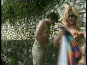 Vorschaubild vom Privatporno mit dem Titel "Wir ficken in der grünen Natur" von hotvideo