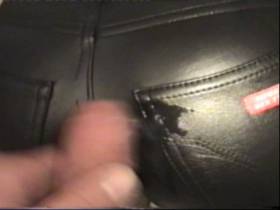 Vorschaubild vom Amateurporno mit dem Titel "M60 Lederhosen abspritzen" von misssixtygeil