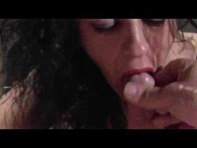 Vorschaubild vom Amateurporno mit dem Titel "Tief Blasen und tief im Mund abspritzen" von geilblasen