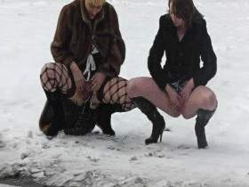 Vorschaubild vom Amateurporno mit dem Titel "Winternutten " von extremgirl